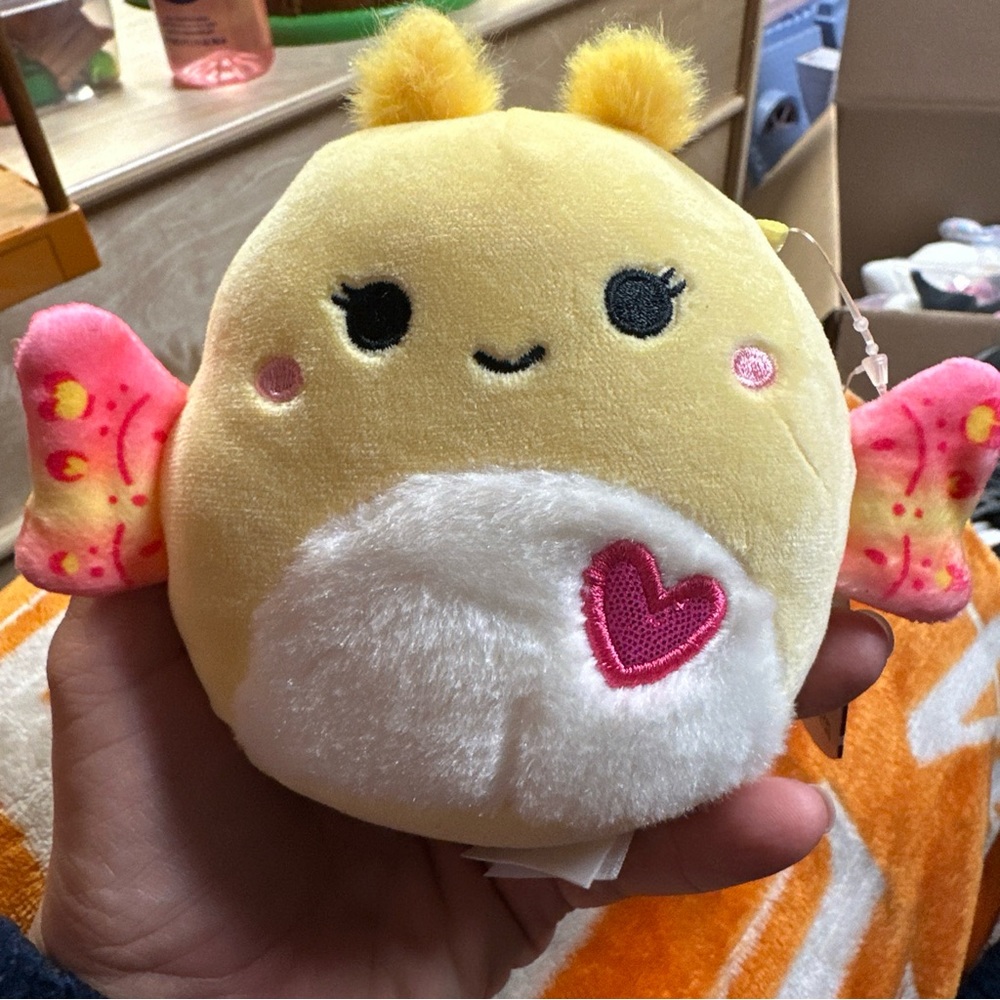 Squishmallow Kellytoy Mini Plush Clip On 3.5" Miry the Moth Valentines 2024